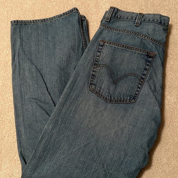 Mens Levi’s blue jeans - Picture 4 of 4